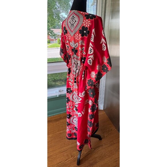 Vintage 80s muumuu, red, coral, black white floral, nylon hostess dress, cinched - Picture 6 of 9
